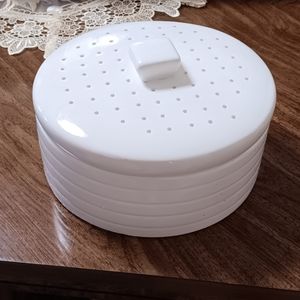 Ceramic pancake and tortilla warmer.